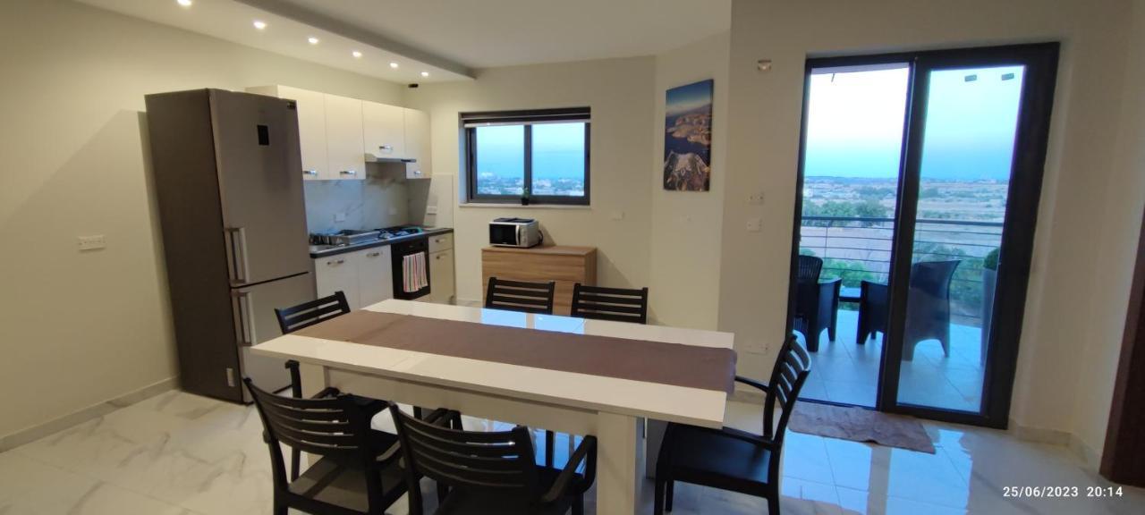 Skyline Court Holiday Apartments Ghaxaq Bagian luar foto