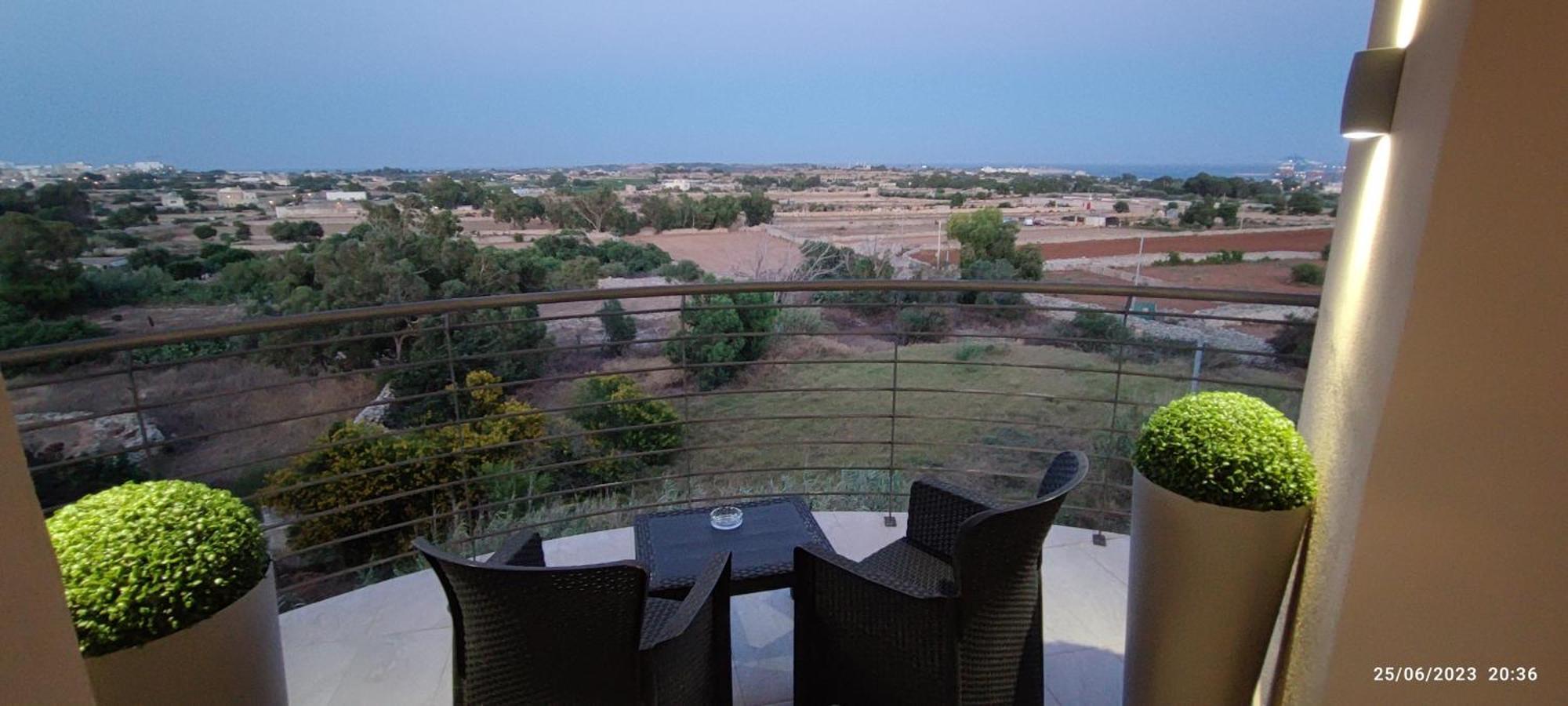 Skyline Court Holiday Apartments Ghaxaq Bagian luar foto